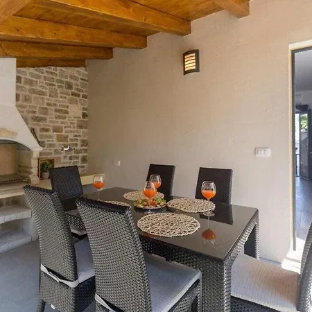 Tatil Evi Premium Radovan *